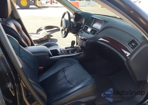 2011 Infiniti M37 z USA, uszkodzony, nr VIN JN1BY1AP1BM324835